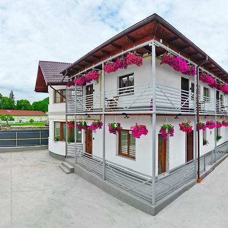 Vaias Aparts Târgu Neamț Eksteriør billede